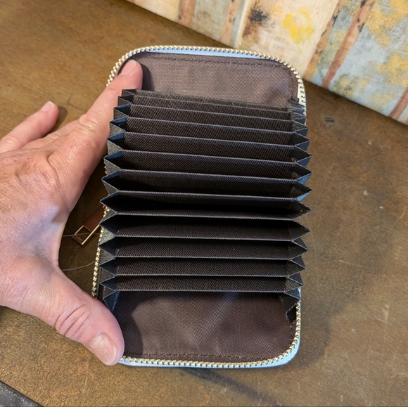 Taylor Swift 1989 Wallet - Picture 5 of 8